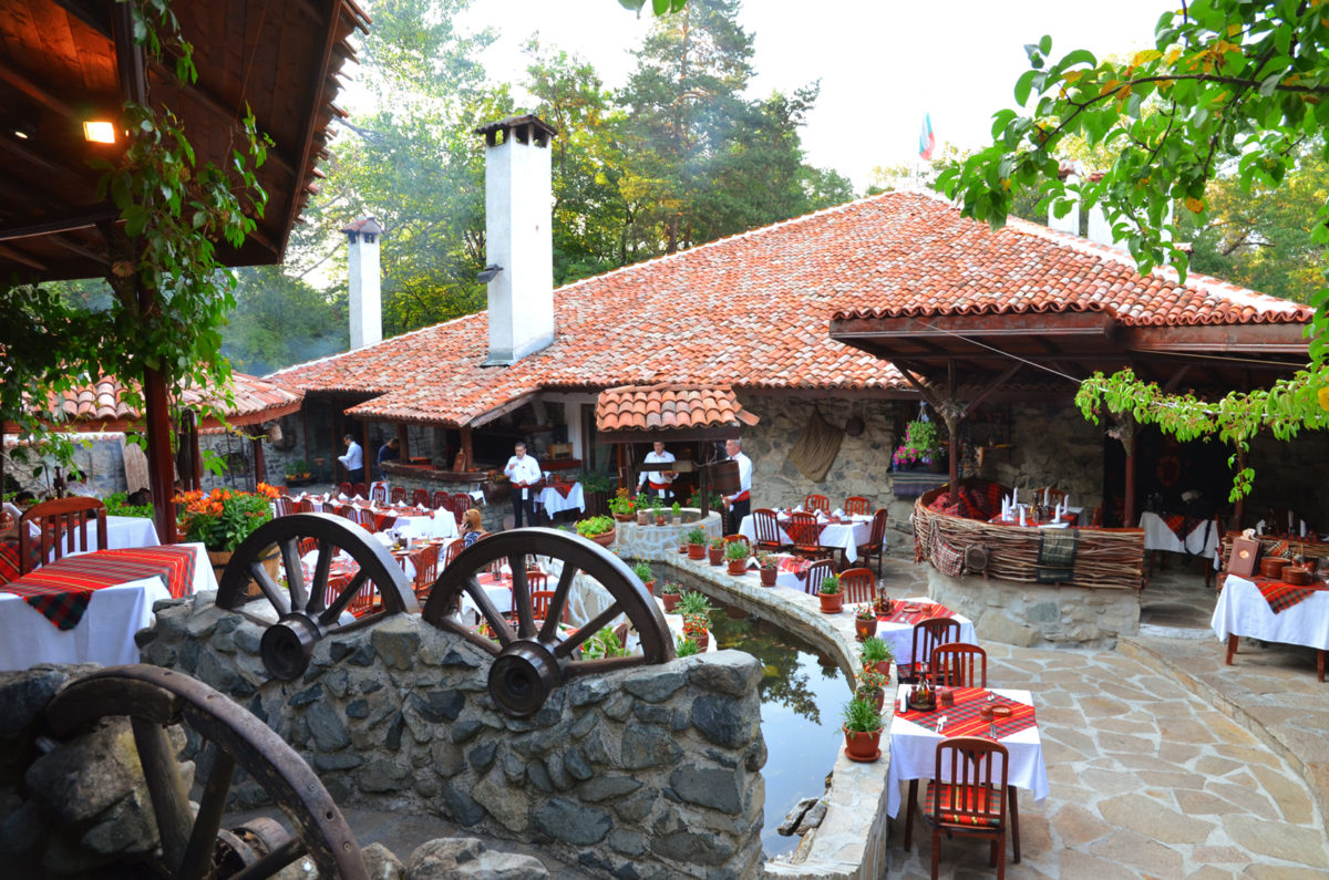 Restaurante Vodenitzata terraza